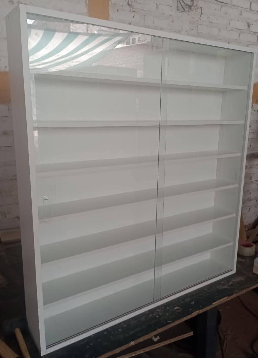 Vitrina Llave Corredera Blanca Grande